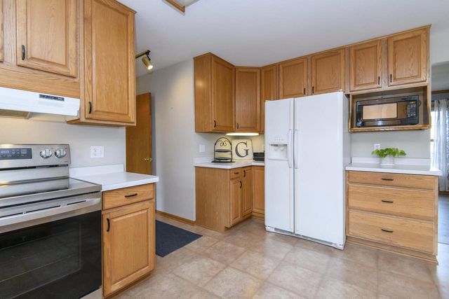 N108W15563 Bel Aire LANE, Germantown, WI 53022