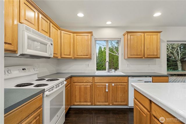 12819 171St Street Ct E, Puyallup, WA 98374