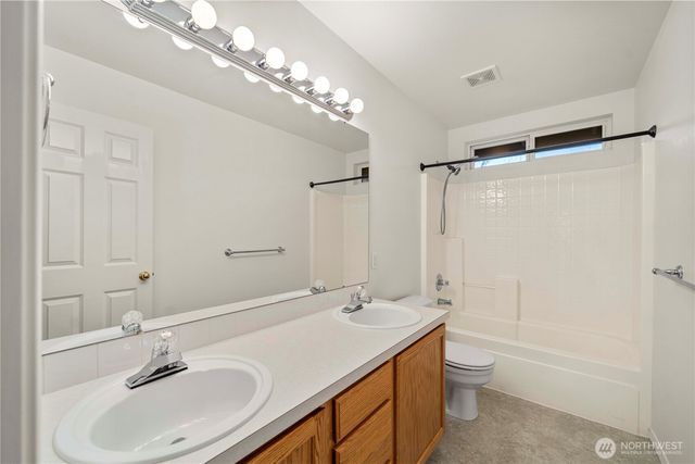 12819 171St Street Ct E, Puyallup, WA 98374