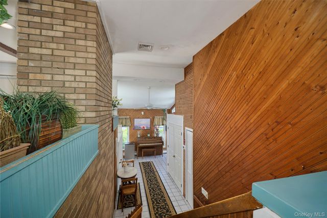 17 Derick Drive, Fishkill, NY 12524