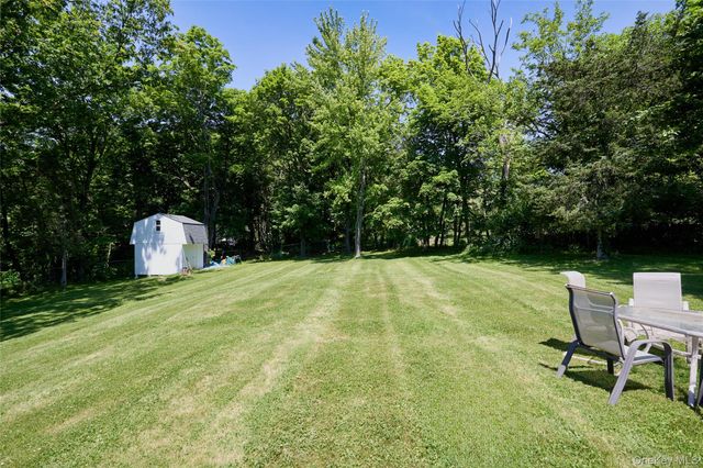 17 Derick Drive, Fishkill, NY 12524