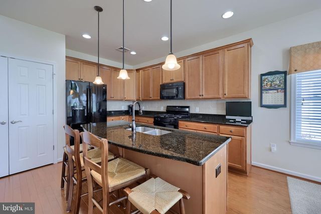 1444 EMERSON DR, Mount Joy, PA 17552