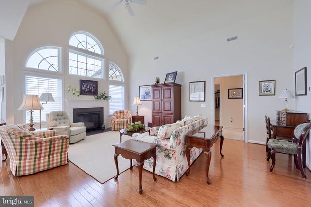 1444 EMERSON DR, Mount Joy, PA 17552