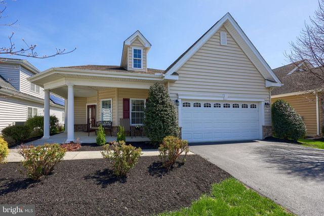 1444 EMERSON DR, Mount Joy, PA 17552