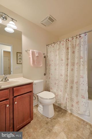 1444 EMERSON DR, Mount Joy, PA 17552
