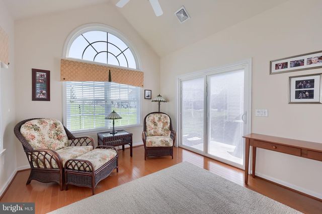 1444 EMERSON DR, Mount Joy, PA 17552