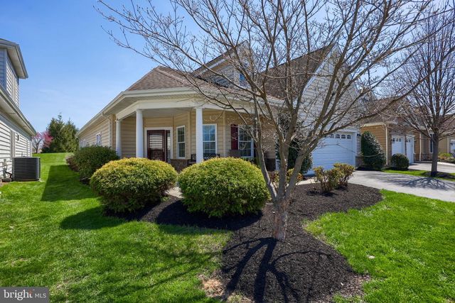 1444 EMERSON DR, Mount Joy, PA 17552