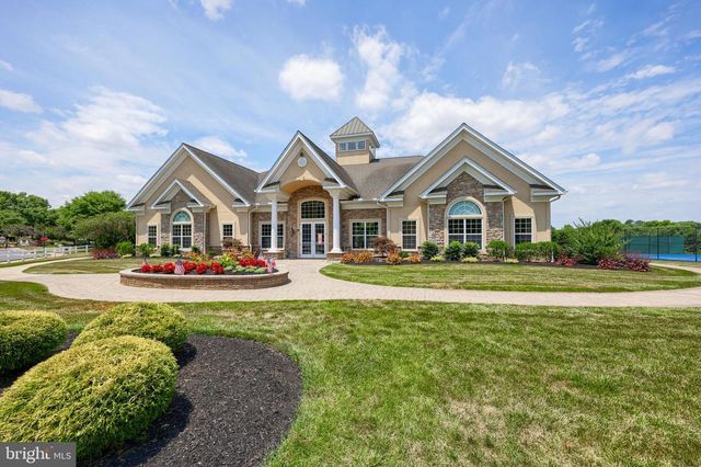1444 EMERSON DR, Mount Joy, PA 17552