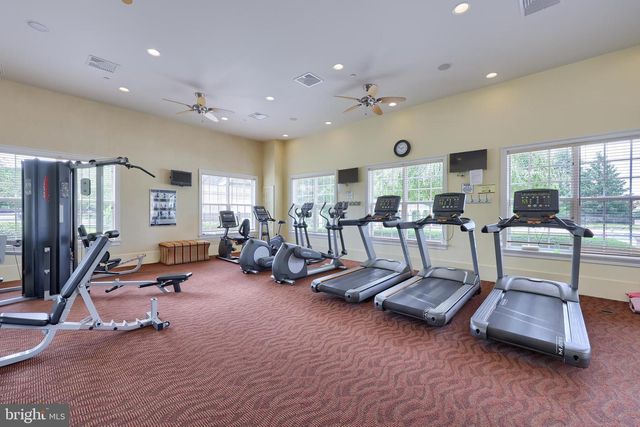 1444 EMERSON DR, Mount Joy, PA 17552