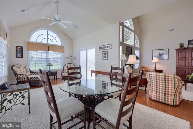 1444 EMERSON DR, Mount Joy, PA 17552