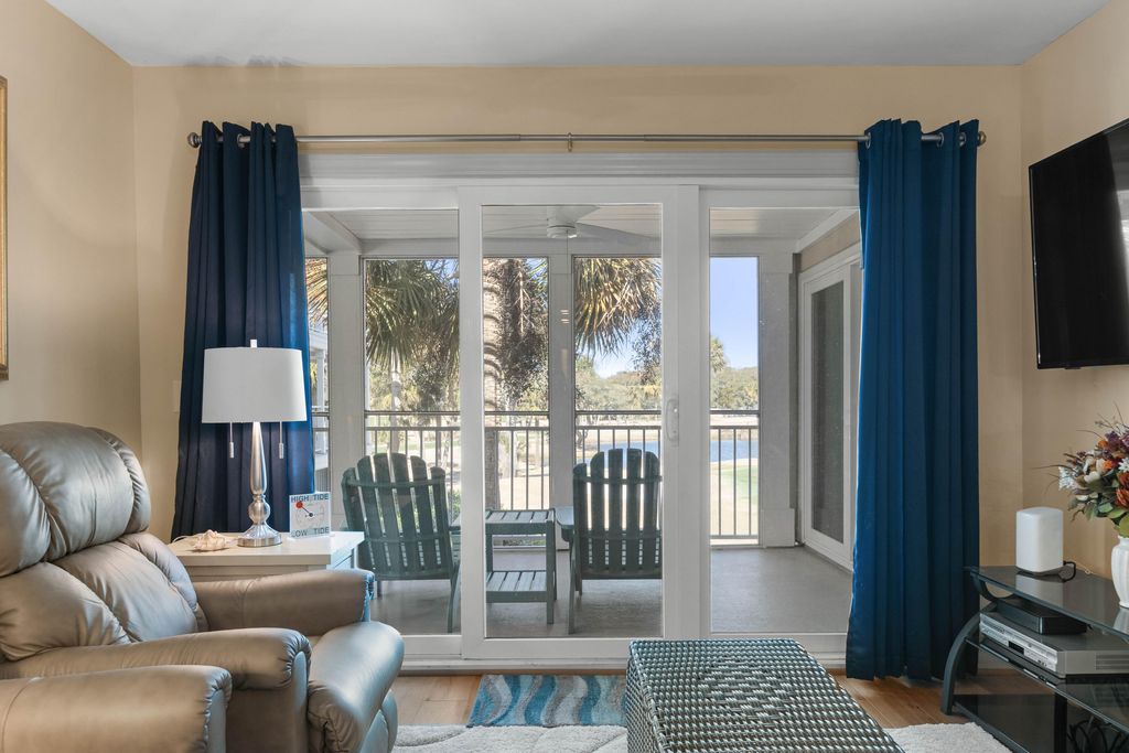 Image 8 of property listing at 2905 Atrium Villa Drive 2905, Seabrook Island, SC 29455
