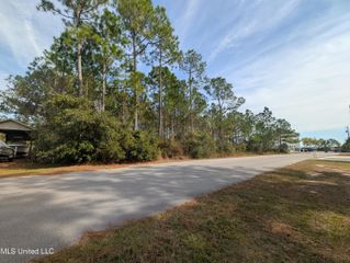 3526 Lumahai Place, Diamondhead, MS 39525
