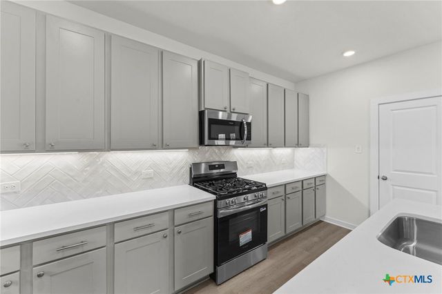 111 Falling Star Circle, San Marcos, TX 78666