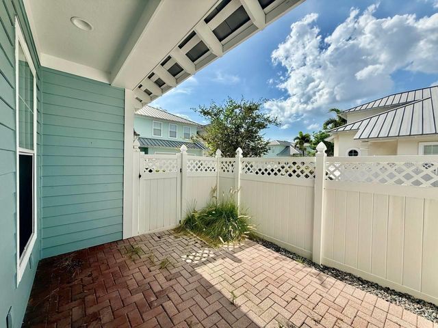 5405 CAFREY PLACE, Apollo Beach, FL 33572