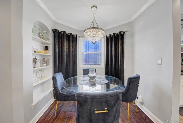 12 Dale Avenue 100, Hempstead, NY 11550