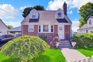 12 Dale Avenue 100, Hempstead, NY 11550