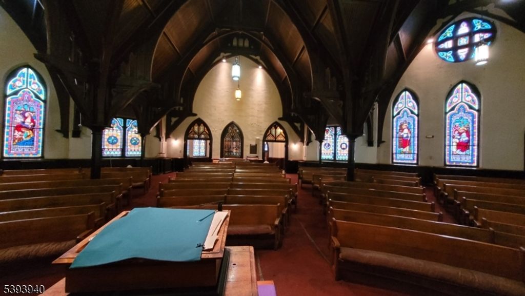 221 Spring St, Paterson City, NJ 07503