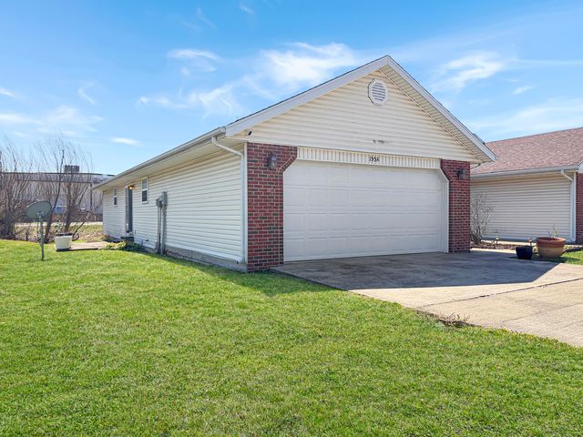 155 RIEF CT A, Holts Summit, MO 65043
