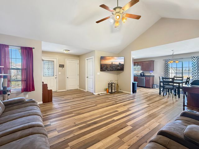 155 RIEF CT A, Holts Summit, MO 65043