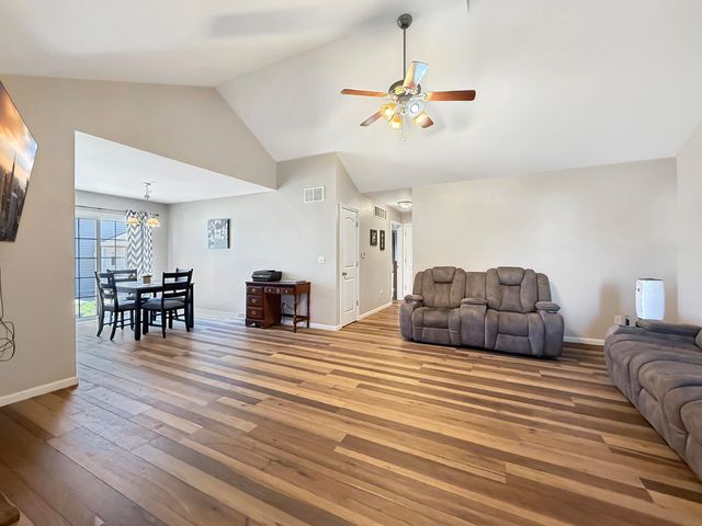 155 RIEF CT A, Holts Summit, MO 65043