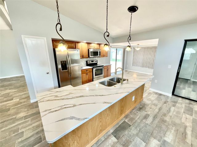 2991 VALENCIA LANE E, Palm Harbor, FL 34684