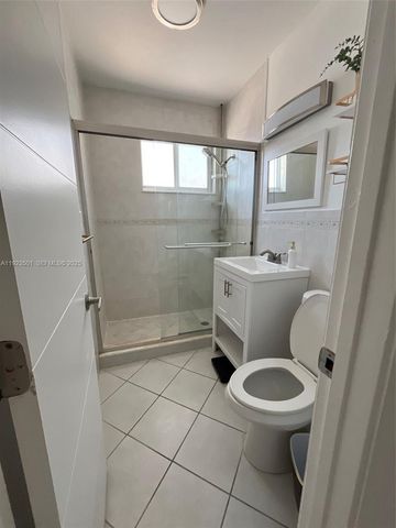 315 69th St 212, Miami Beach, FL 33141