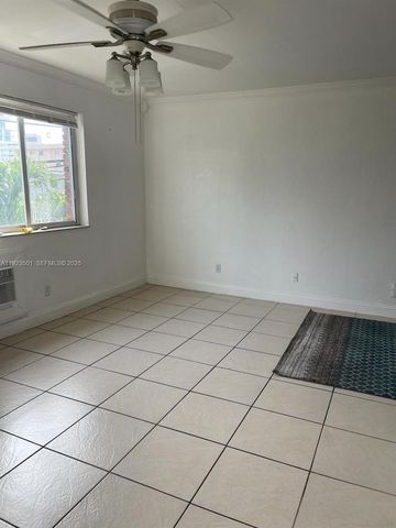 315 69th St 212, Miami Beach, FL 33141