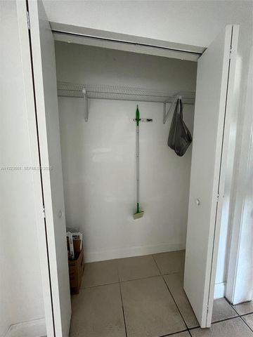 315 69th St 212, Miami Beach, FL 33141