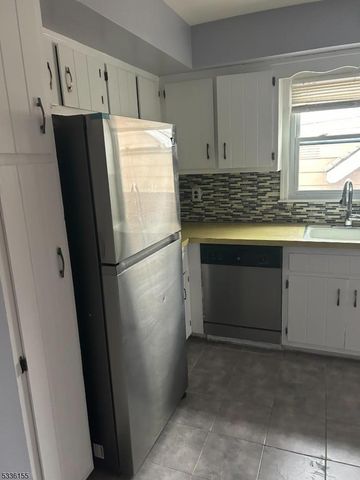 32 Union Pl, Irvington Twp., NJ 07111