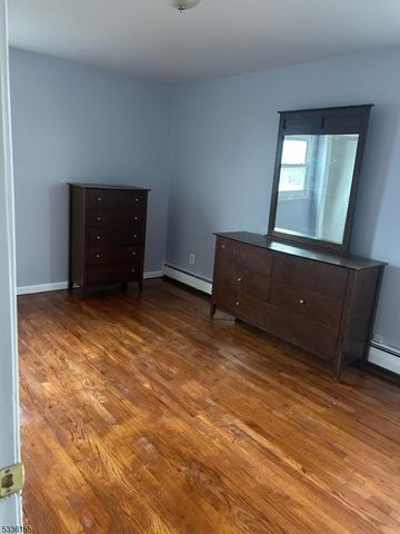 32 Union Pl, Irvington Twp., NJ 07111