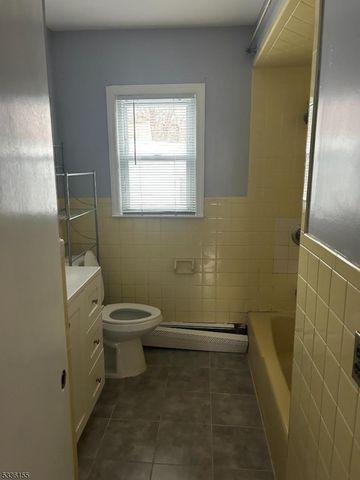 32 Union Pl, Irvington Twp., NJ 07111
