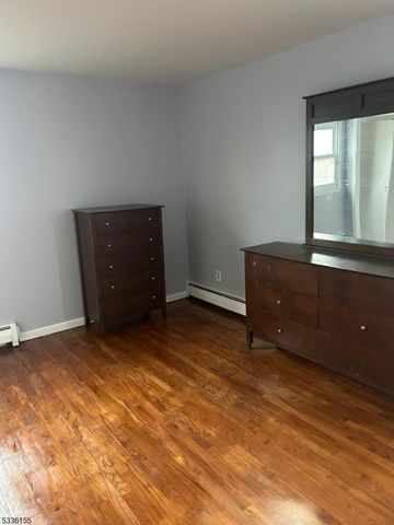 32 Union Pl, Irvington Twp., NJ 07111