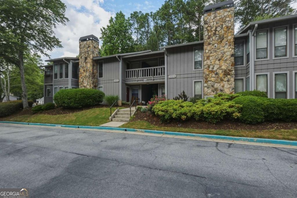 4012 Woodridge Way, Tucker, GA 30084