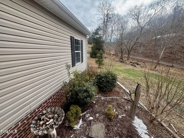 219 Ridge Road, Eidson, TN 37731