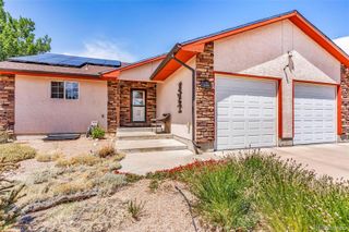 75 Wheatridge Drive, Pueblo, CO 81005