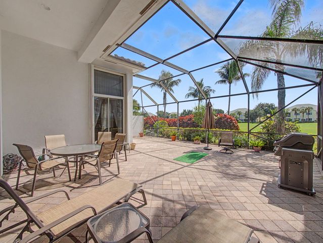 121 ORCHID CAY Drive, Palm Beach Gardens, FL 33418