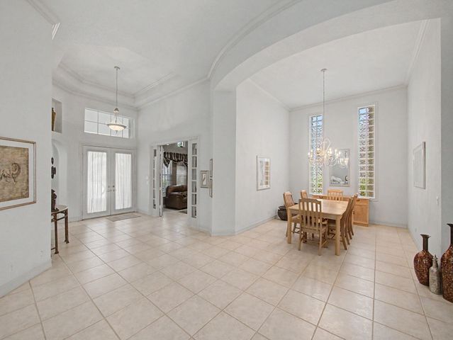 121 ORCHID CAY Drive, Palm Beach Gardens, FL 33418