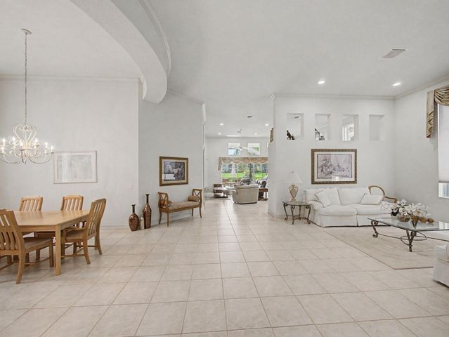 121 ORCHID CAY Drive, Palm Beach Gardens, FL 33418