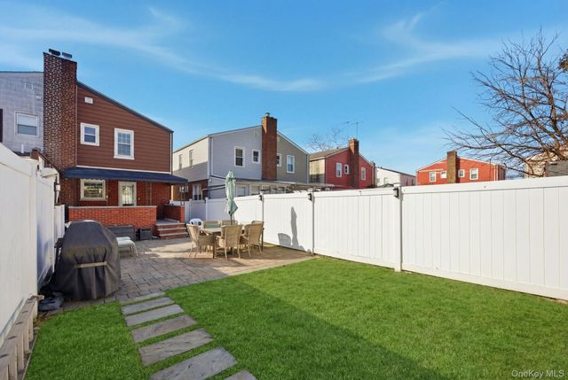 750 Swinton Avenue, Bronx, NY 10465