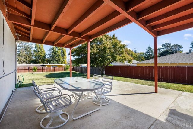 10 Flamingo Ct, American Canyon, CA 94503