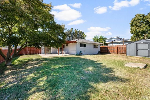 10 Flamingo Ct, American Canyon, CA 94503