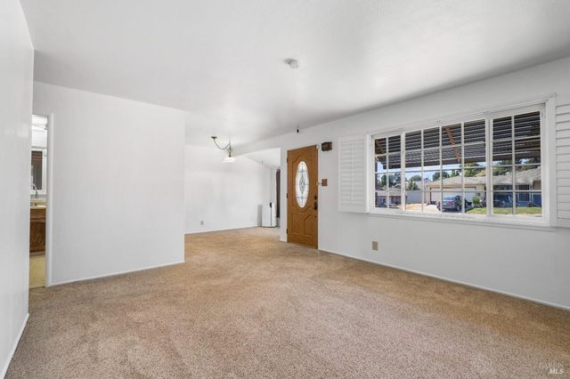 10 Flamingo Ct, American Canyon, CA 94503