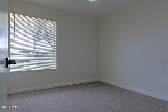 4662 W KRALL Street, Glendale, AZ 85301