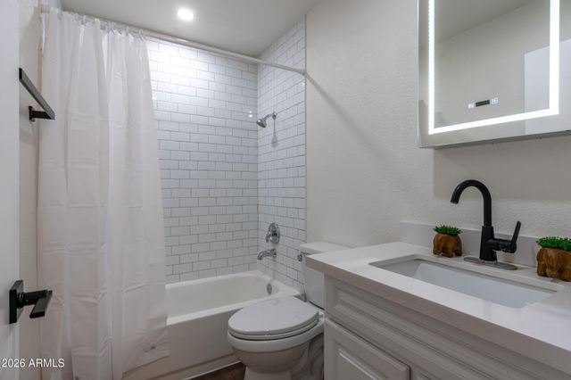 4662 W KRALL Street, Glendale, AZ 85301