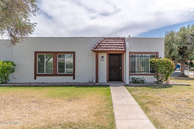 4662 W KRALL Street, Glendale, AZ 85301