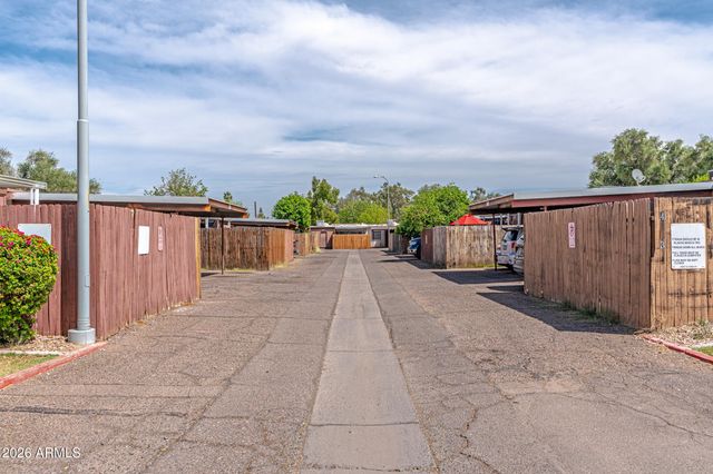 4662 W KRALL Street, Glendale, AZ 85301