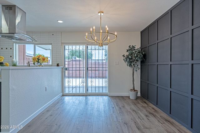 4662 W KRALL Street, Glendale, AZ 85301