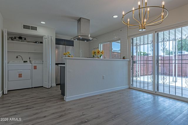 4662 W KRALL Street, Glendale, AZ 85301