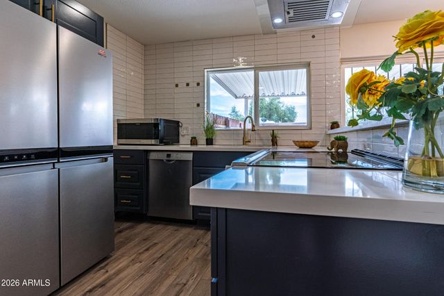 4662 W KRALL Street, Glendale, AZ 85301