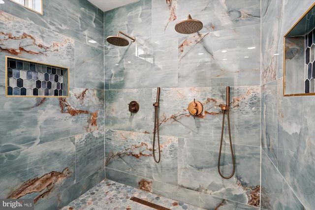 6647 TACK HOUSE TRL TRL, Centreville, VA 20120